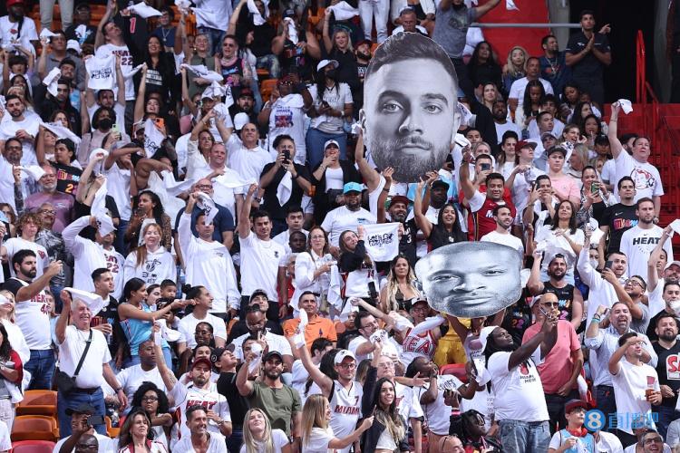 侧翼对点的 侧翼对点的